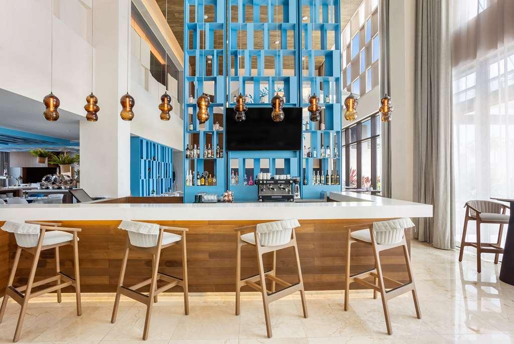 เอ็นเอช กังกุนแอร์พอร์ต Hotel Alfredo V. Bonfil ร้านอาหาร รูปภาพ